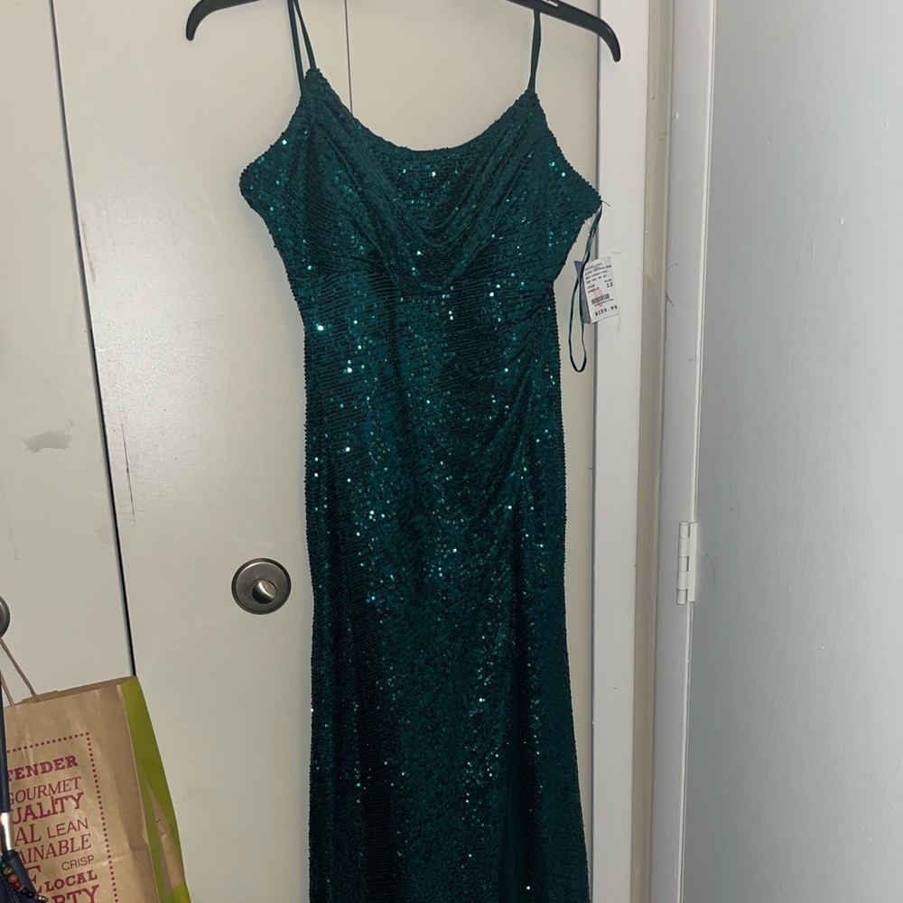 Nightway Emerald Sequin Prom Dress